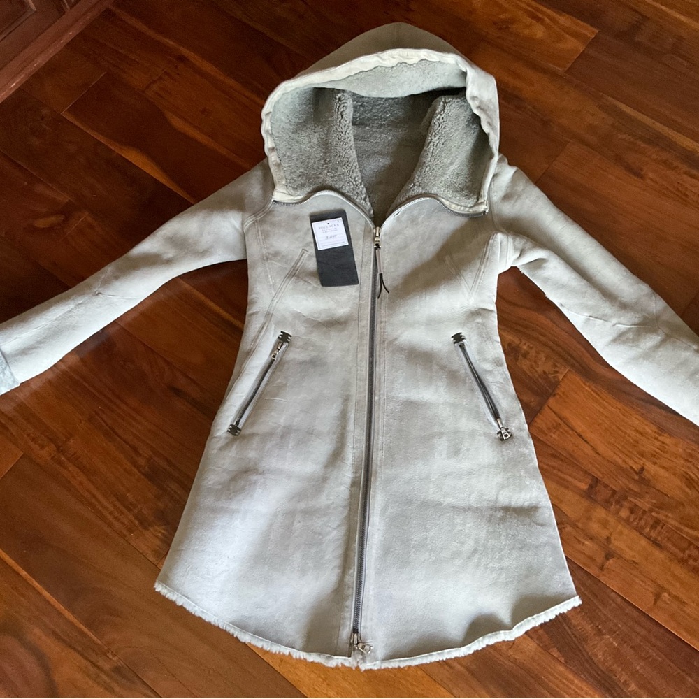 Isaac Sellam Perience Size 38 Lambskin Haute Couture Coat